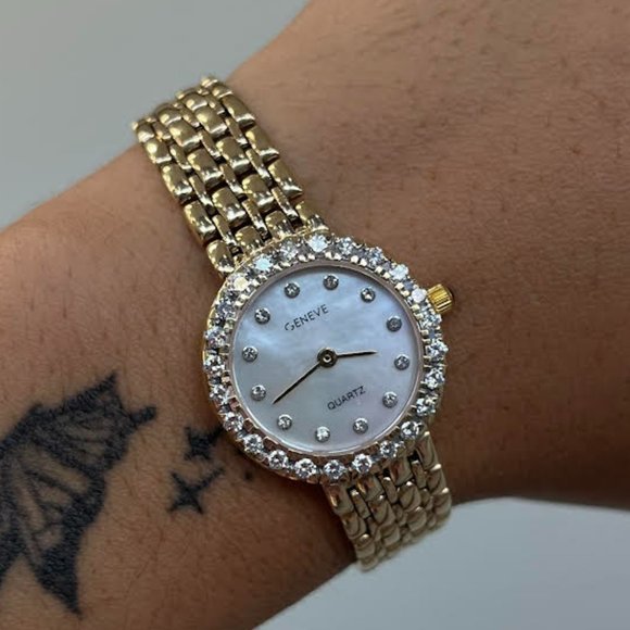 Geneve Quartz Watch